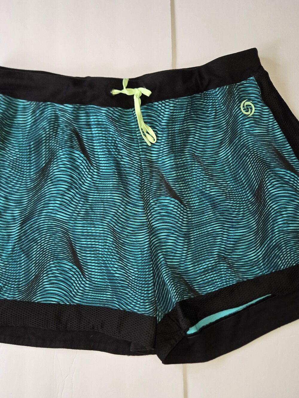 ActiveZone Athletic Shorts – Size 1X – Teal Wave Print - Picture 4 of 12